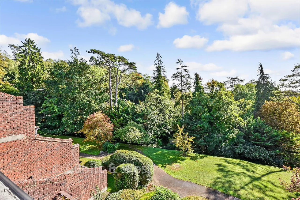 Southview Road, Warlingham, CR6, photo 15