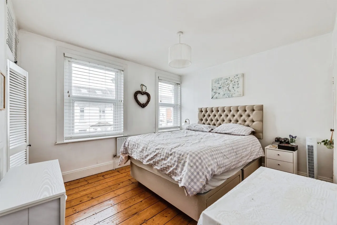 Montagu Street, Swindon, photo 10