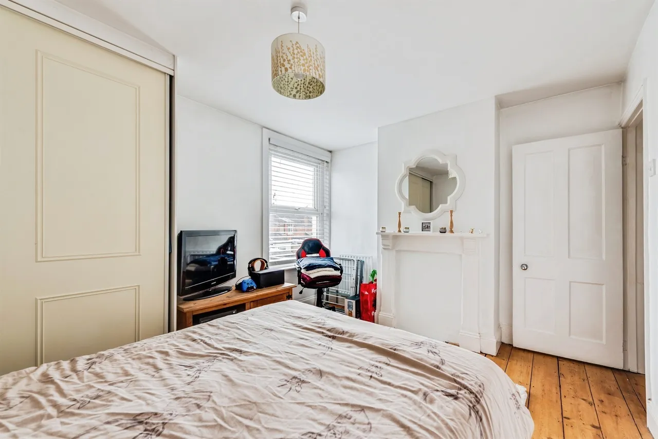 Montagu Street, Swindon, photo 12