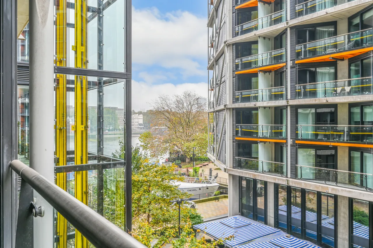 Apartment 92, 3 Riverlight Quay, London, photo 6