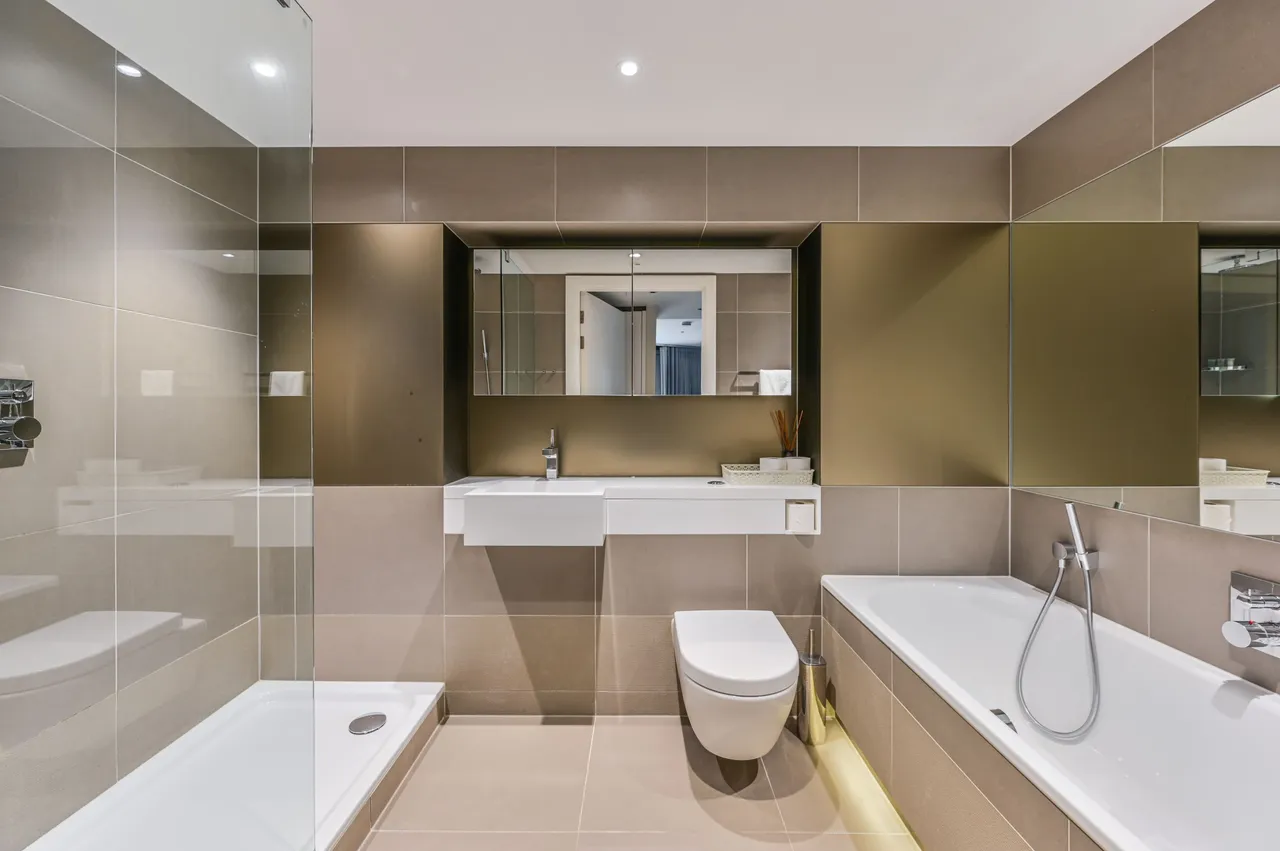 Apartment 92, 3 Riverlight Quay, London, photo 8