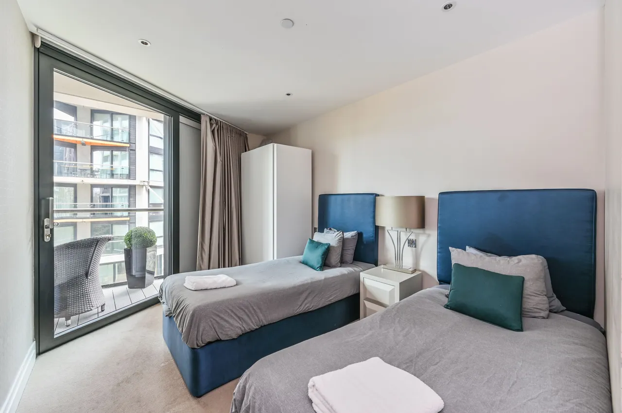Apartment 92, 3 Riverlight Quay, London, photo 7