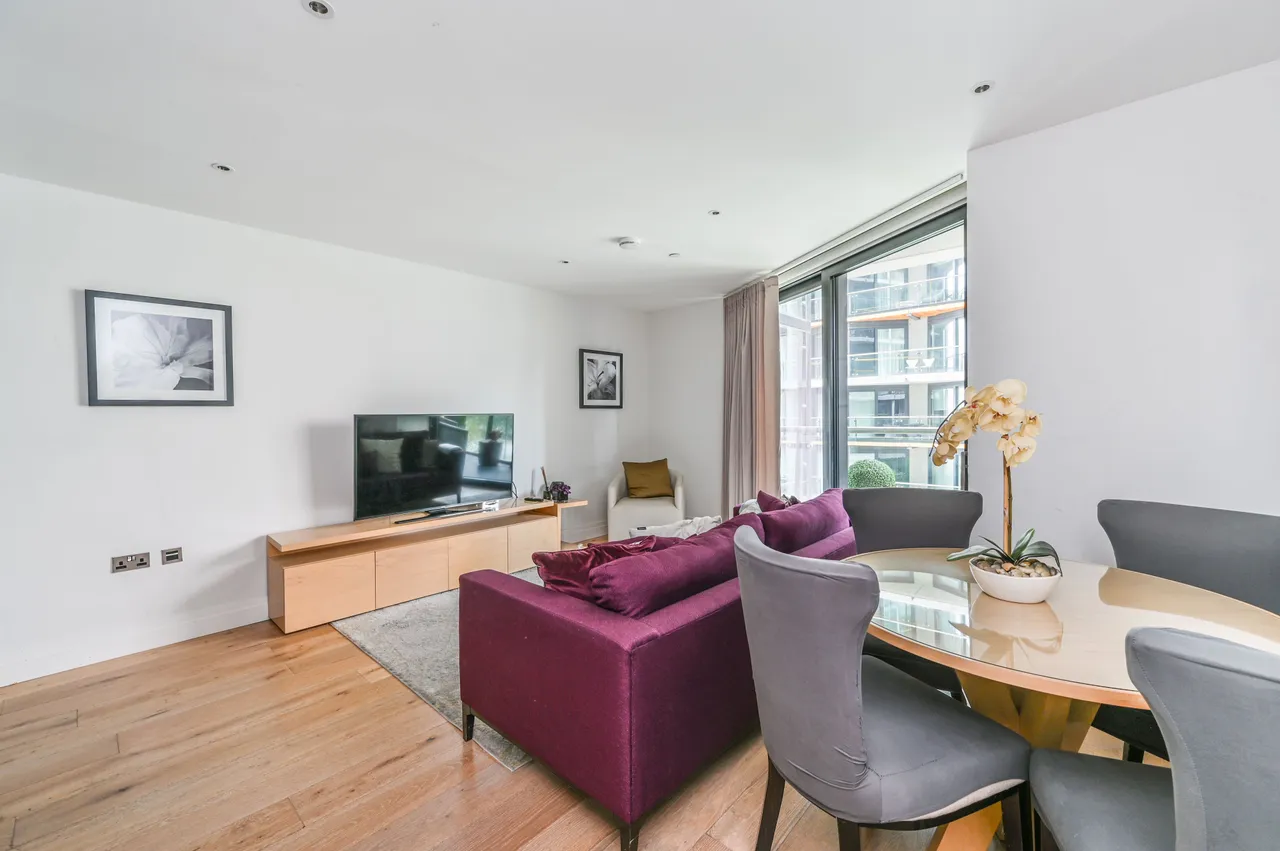 Apartment 92, 3 Riverlight Quay, London, photo 12
