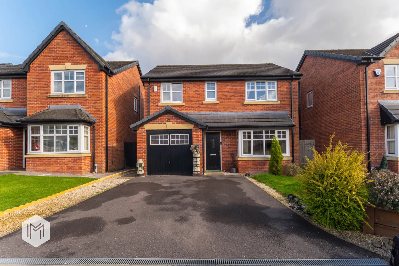 4 bed house for sale — Poppy Close, Bolton, BL2 3PQ