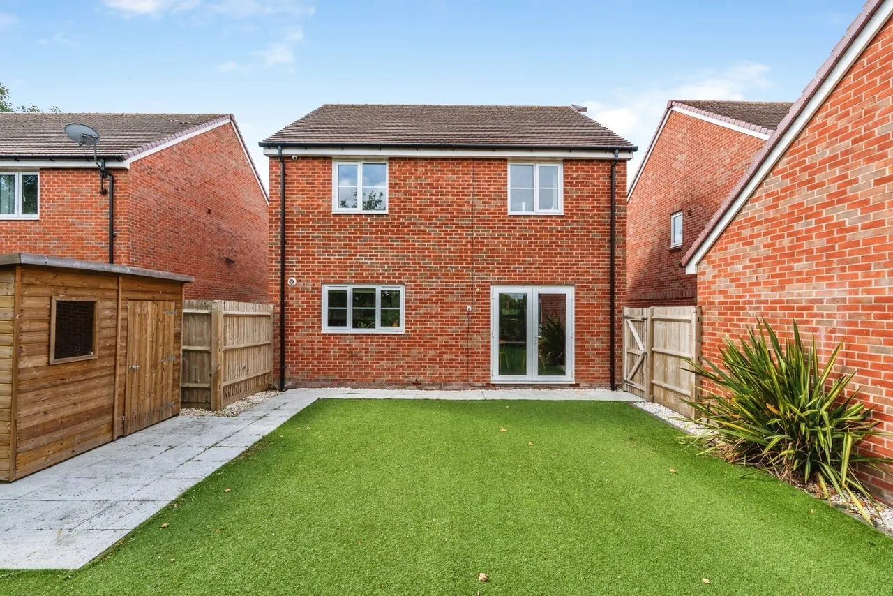 Baddesley Close, North Baddesley, SO52, photo 26