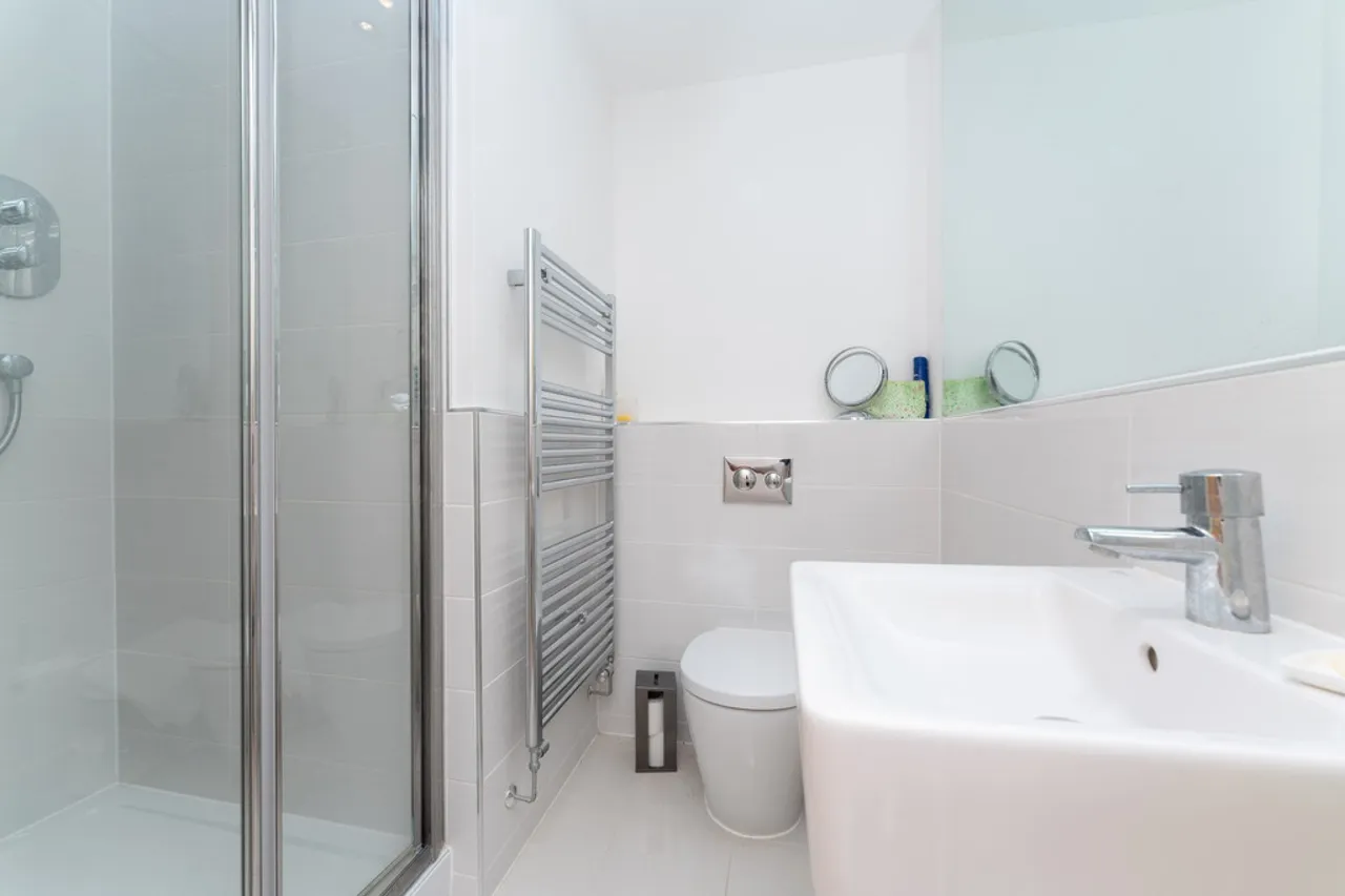 Maplewood Court, Ashford, photo 8