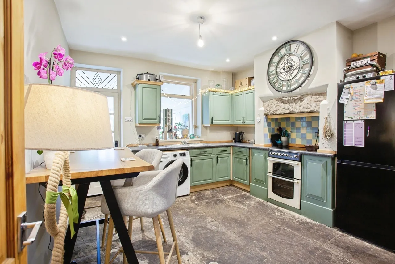 Warren Lane, Chapeltown, Sheffield, S35, photo 3