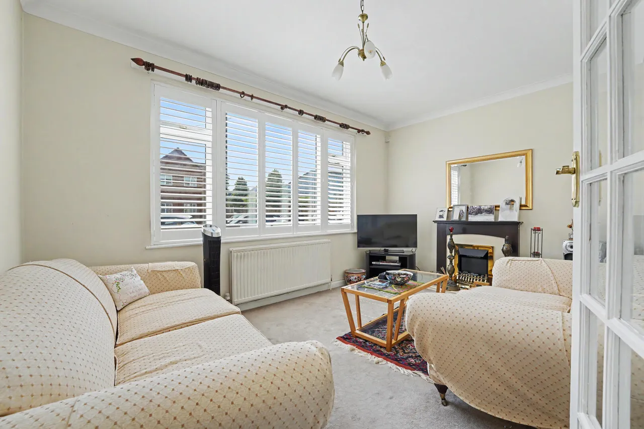Lincoln Way, Enfield, EN1, photo 2