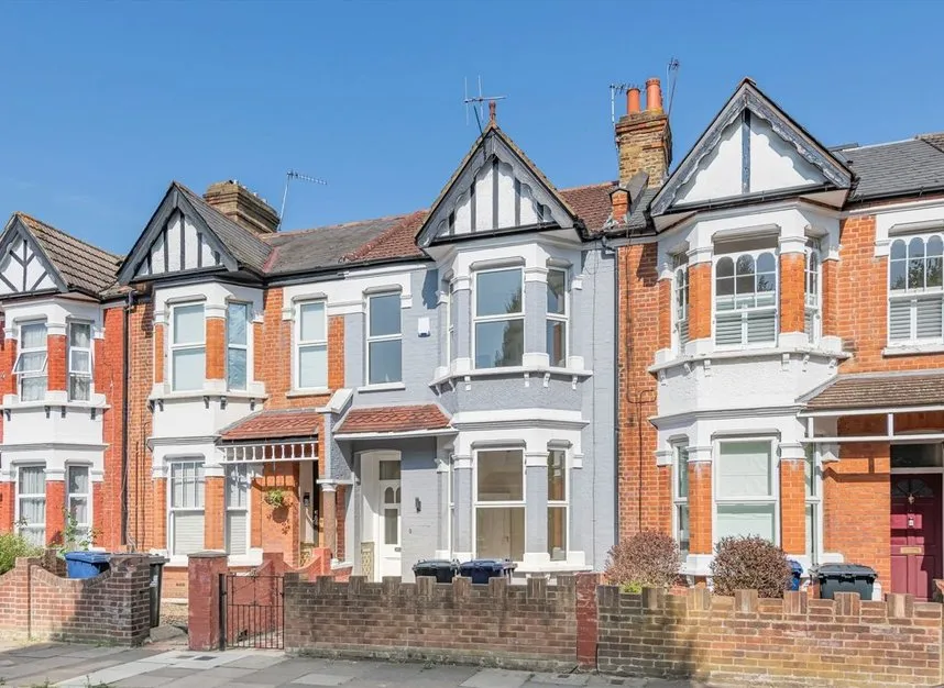 3 bed house to rent — Adelaide Road, Ealing, W13