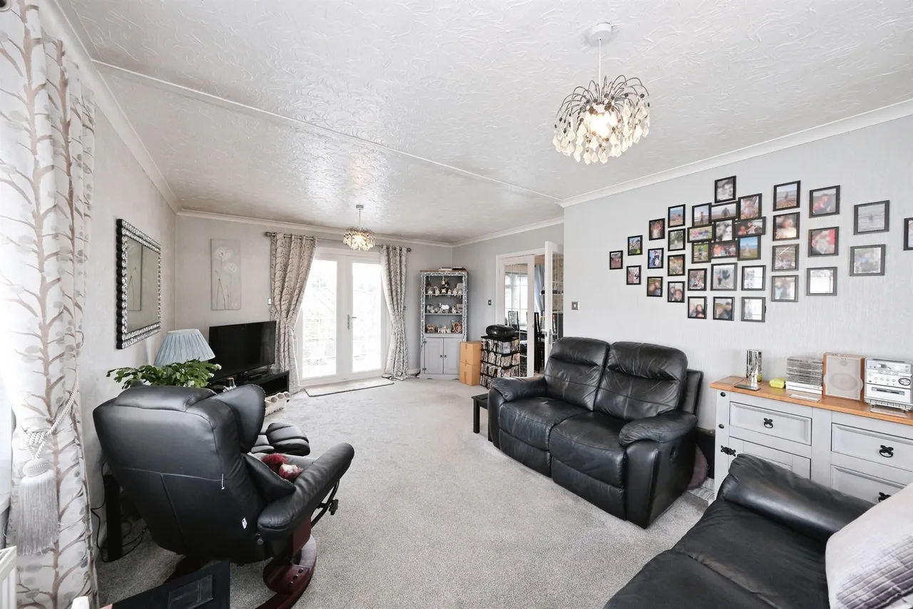 Bent Lane, Staveley, Chesterfield, photo 6