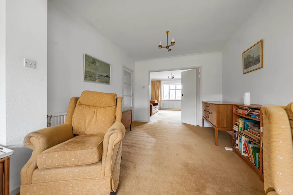 Ashcroft Drive, Denham, UB9, photo 13
