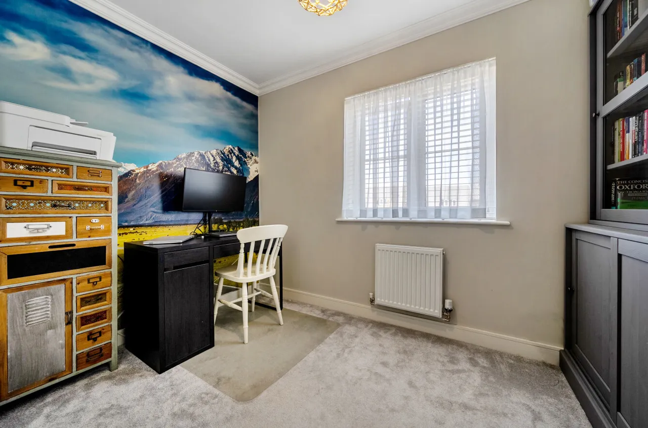 Hunstanton Drive, Binfield, Bracknell, Berkshire, RG42 4JA, photo 13