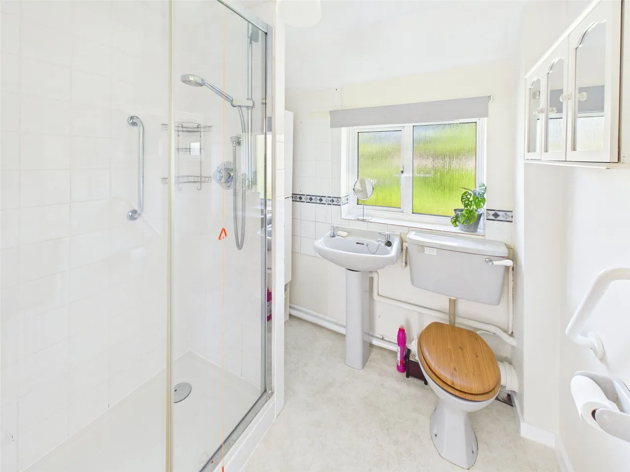 Chichester Close, Hampton, TW12, photo 7