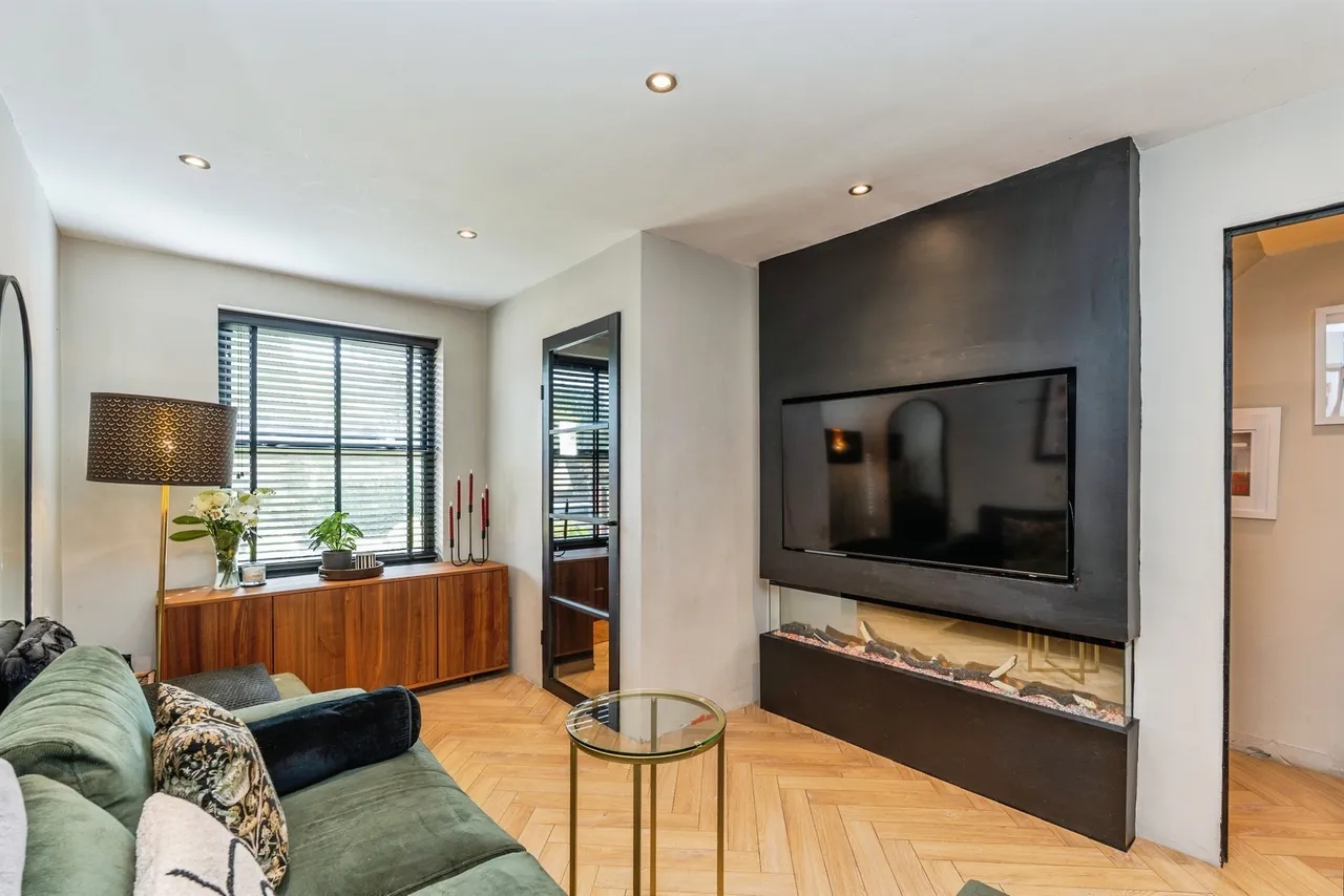 Oaklands Way, Dibden Purlieu, Southampton, photo 5