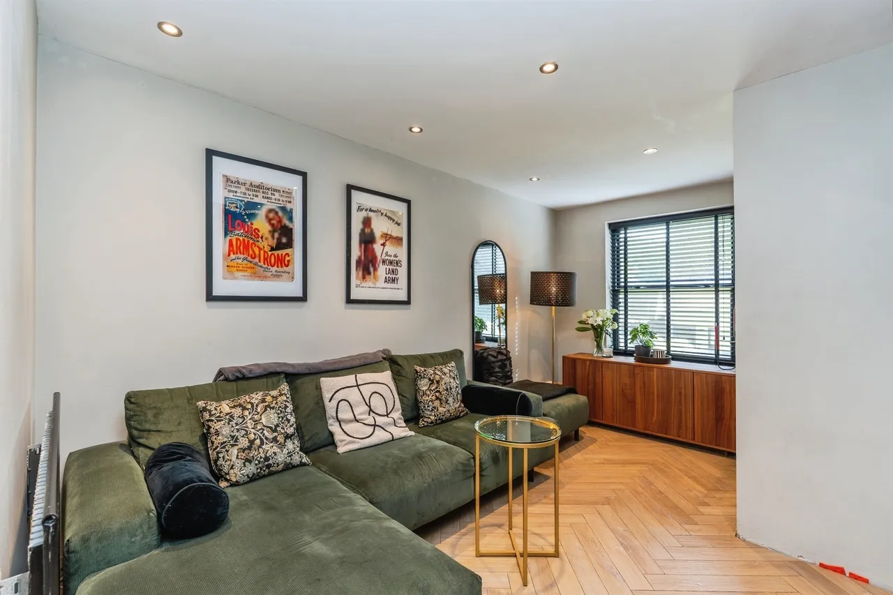 Oaklands Way, Dibden Purlieu, Southampton, photo 4