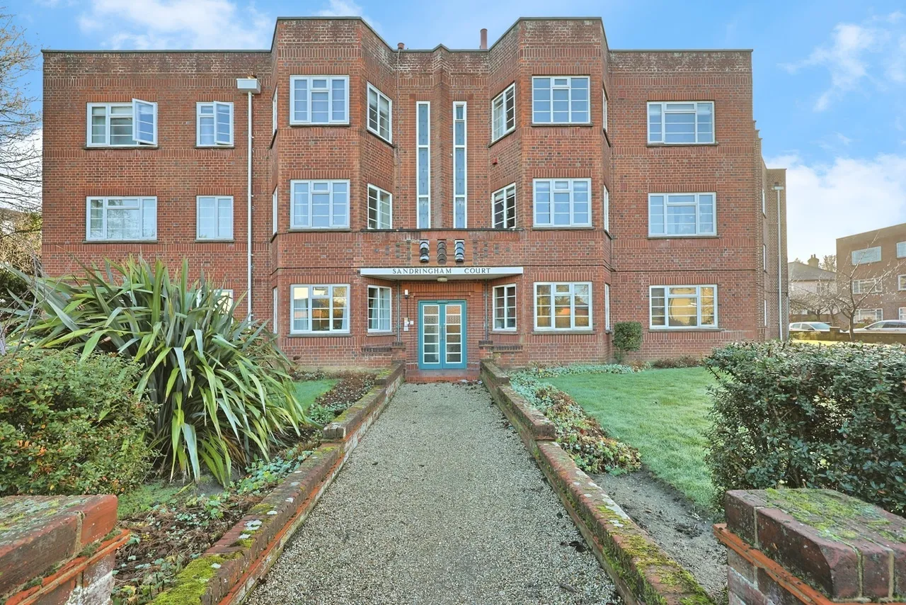 Sandringham Court, Norwich, Norfolk, NR2, photo 2
