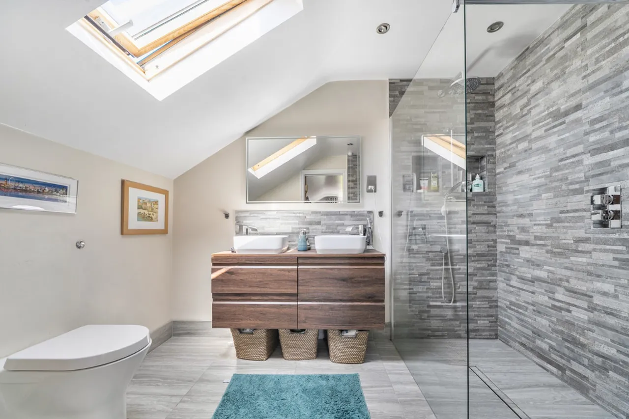 Ouseley Road, Wraysbury, TW19, photo 15