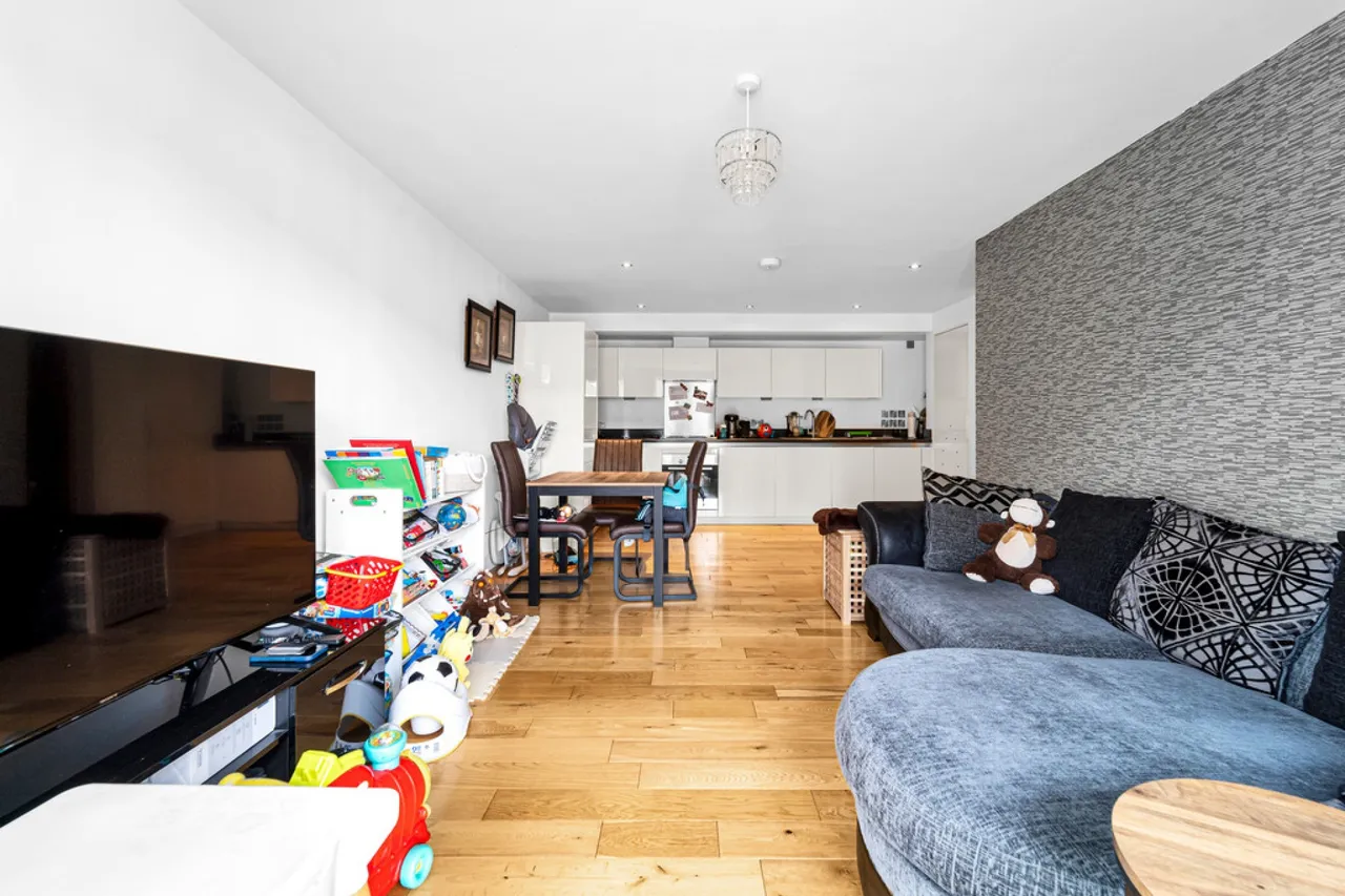 Church Road, Ashford, TW15, photo 6