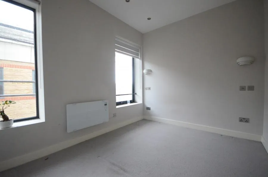 London Road, Bracknell, RG12, photo 4