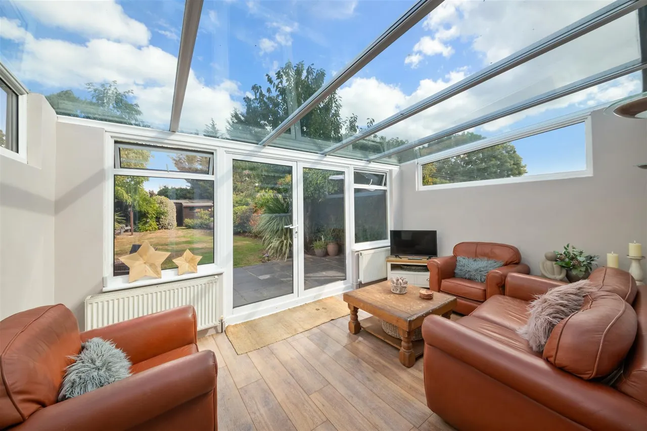 Pield Heath Avenue, Hillingdon, photo 9