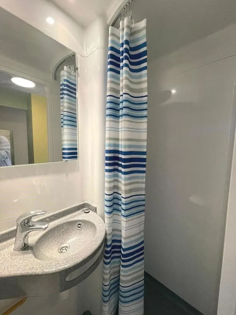 Viewings, B8, photo 3