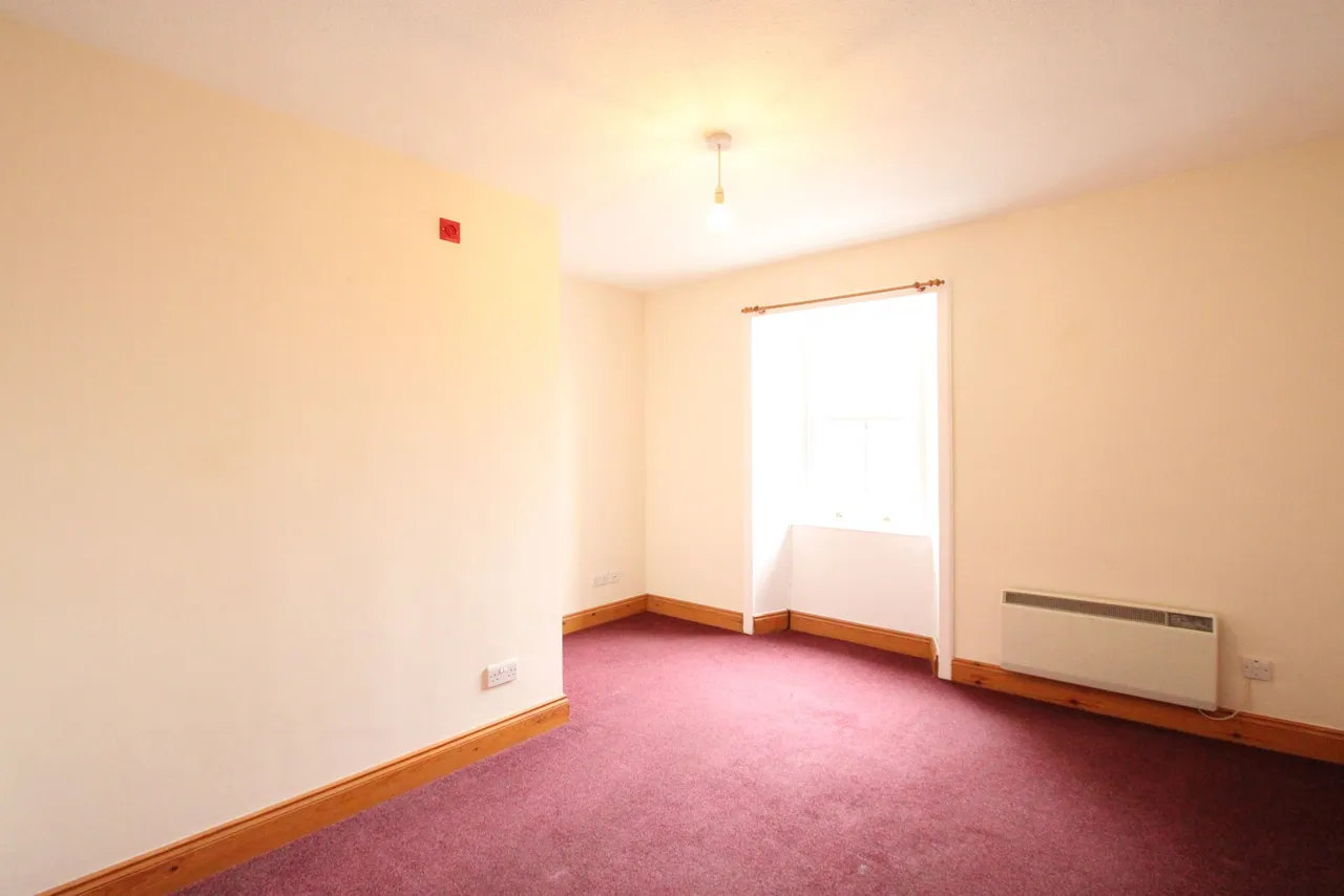 High Street, Lochmaben, Lockerbie, DG11 1NG, photo 4