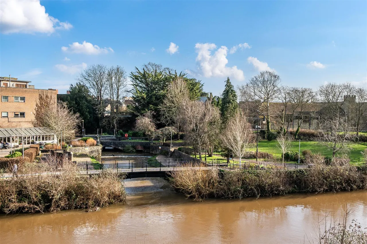 Tangier Way, Taunton, TA1, photo 12
