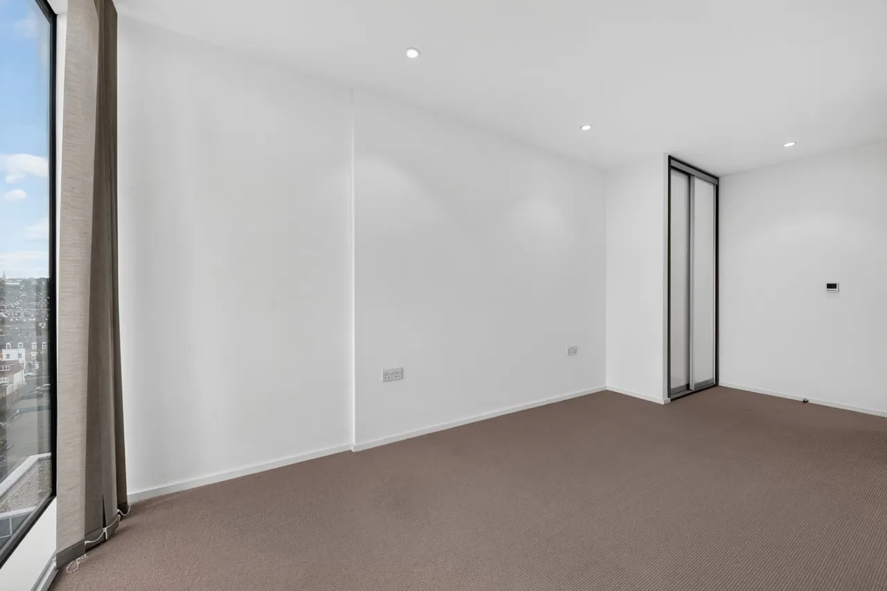 Spectrum Way, London, SW18, photo 10