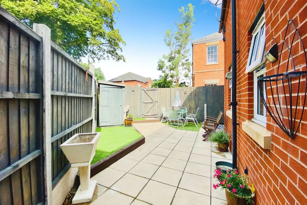 Edith Murphy Close, Birstall, LE4, photo 17