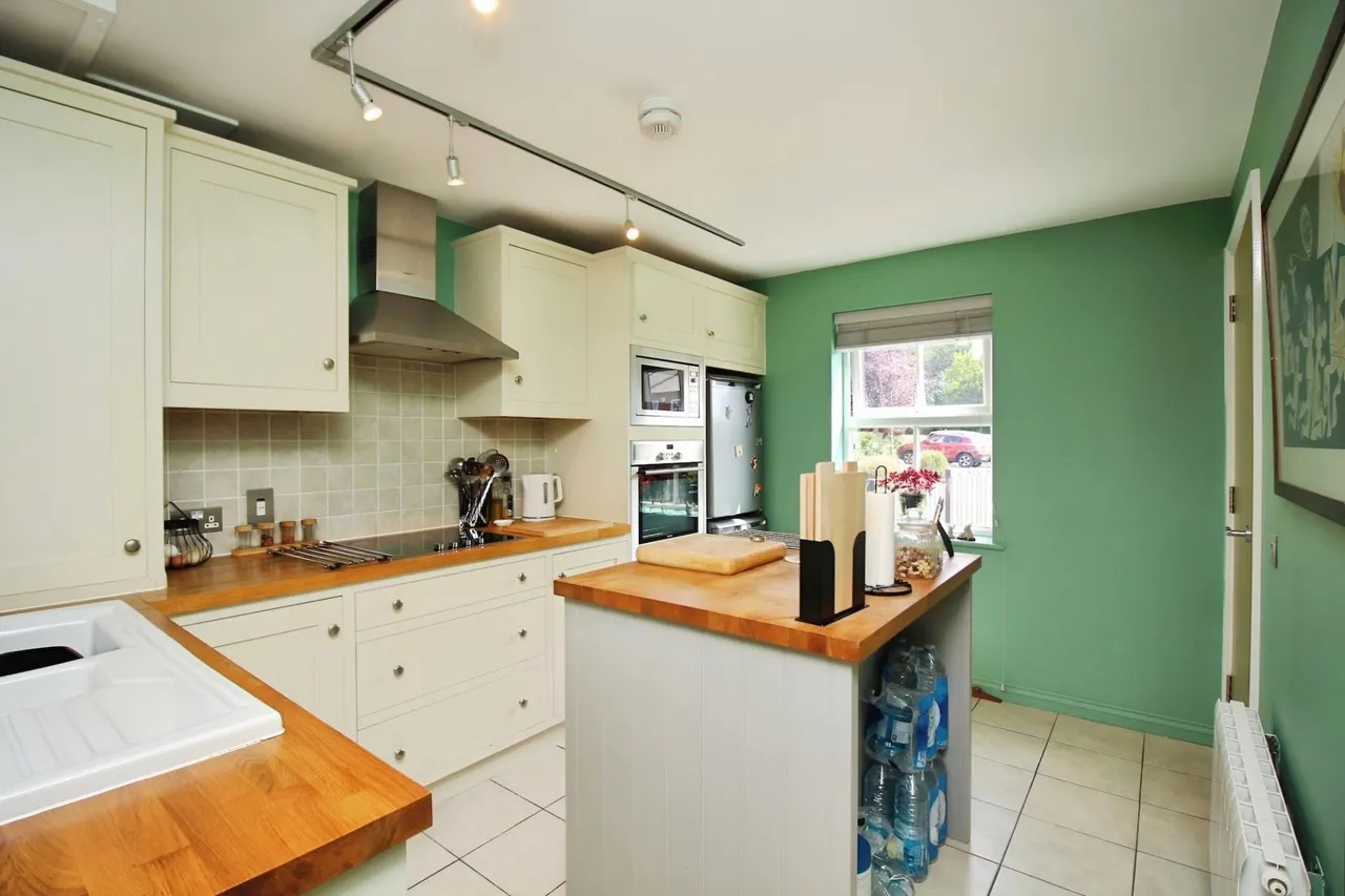 Edith Murphy Close, Birstall, LE4, photo 10
