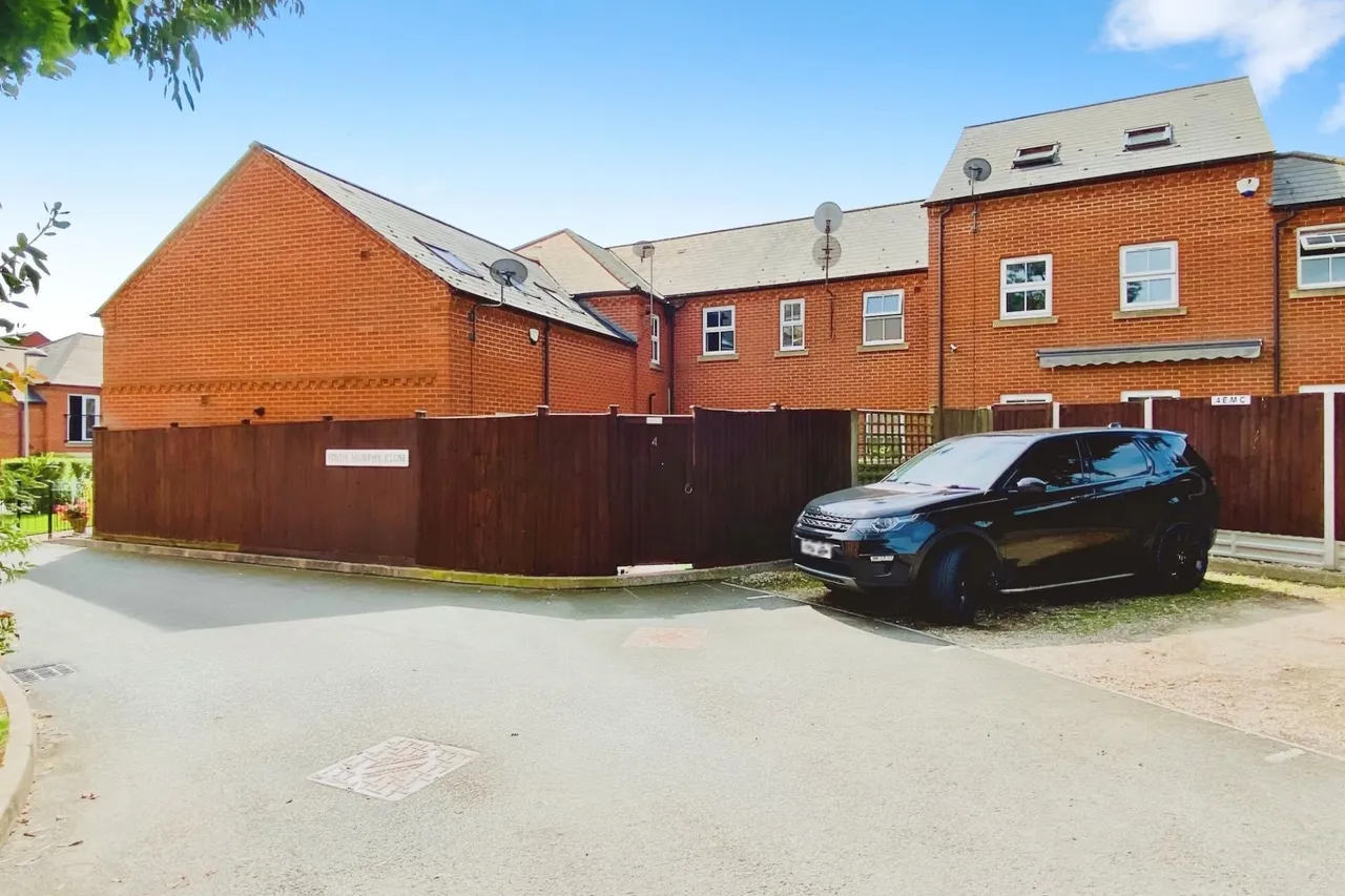 Edith Murphy Close, Birstall, LE4, photo 21