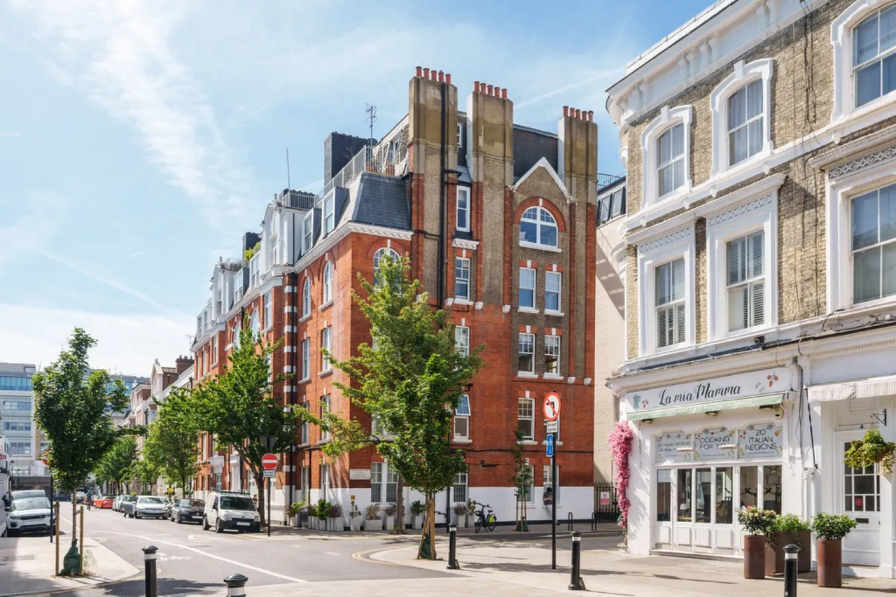 Hollywood Court , Chelsea, photo 10