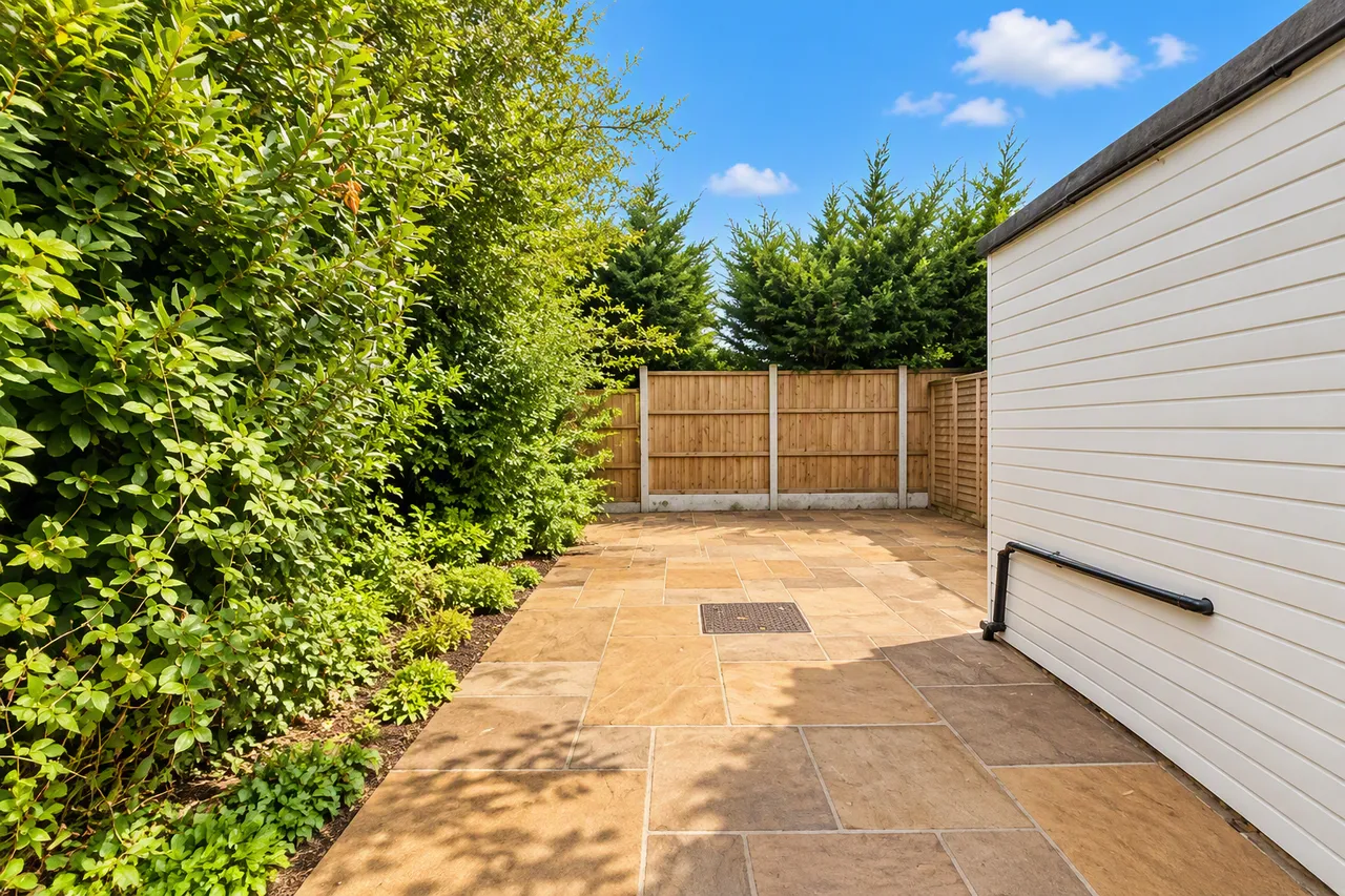 Manor Road, Chigwell, IG7, photo 5