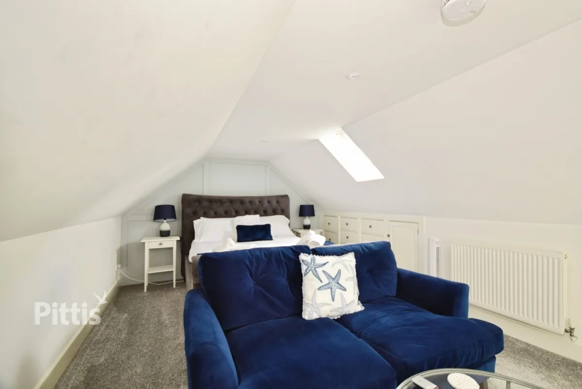 2 bed flat to rent, Fairfield Gardens, Sandown, PO36