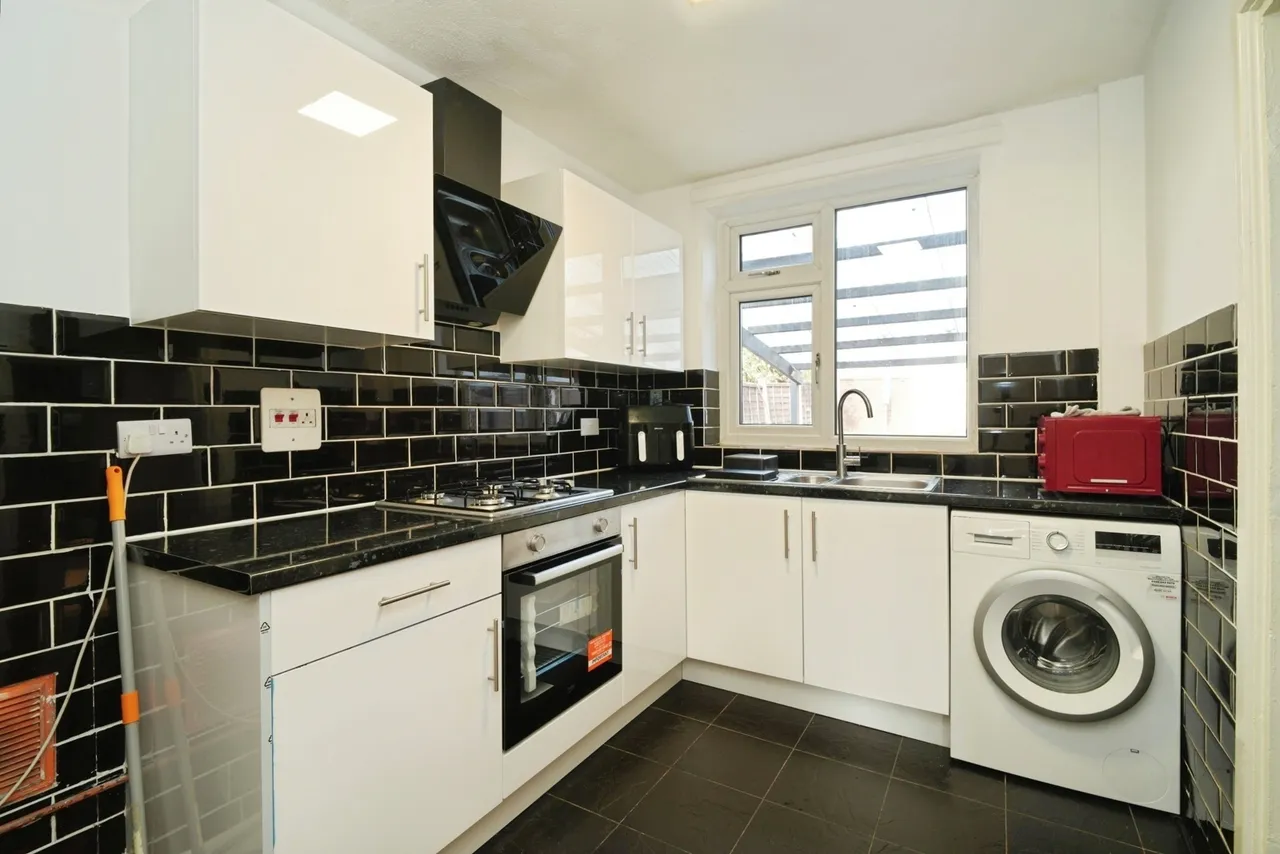 Grasmere Road, M27, photo 5