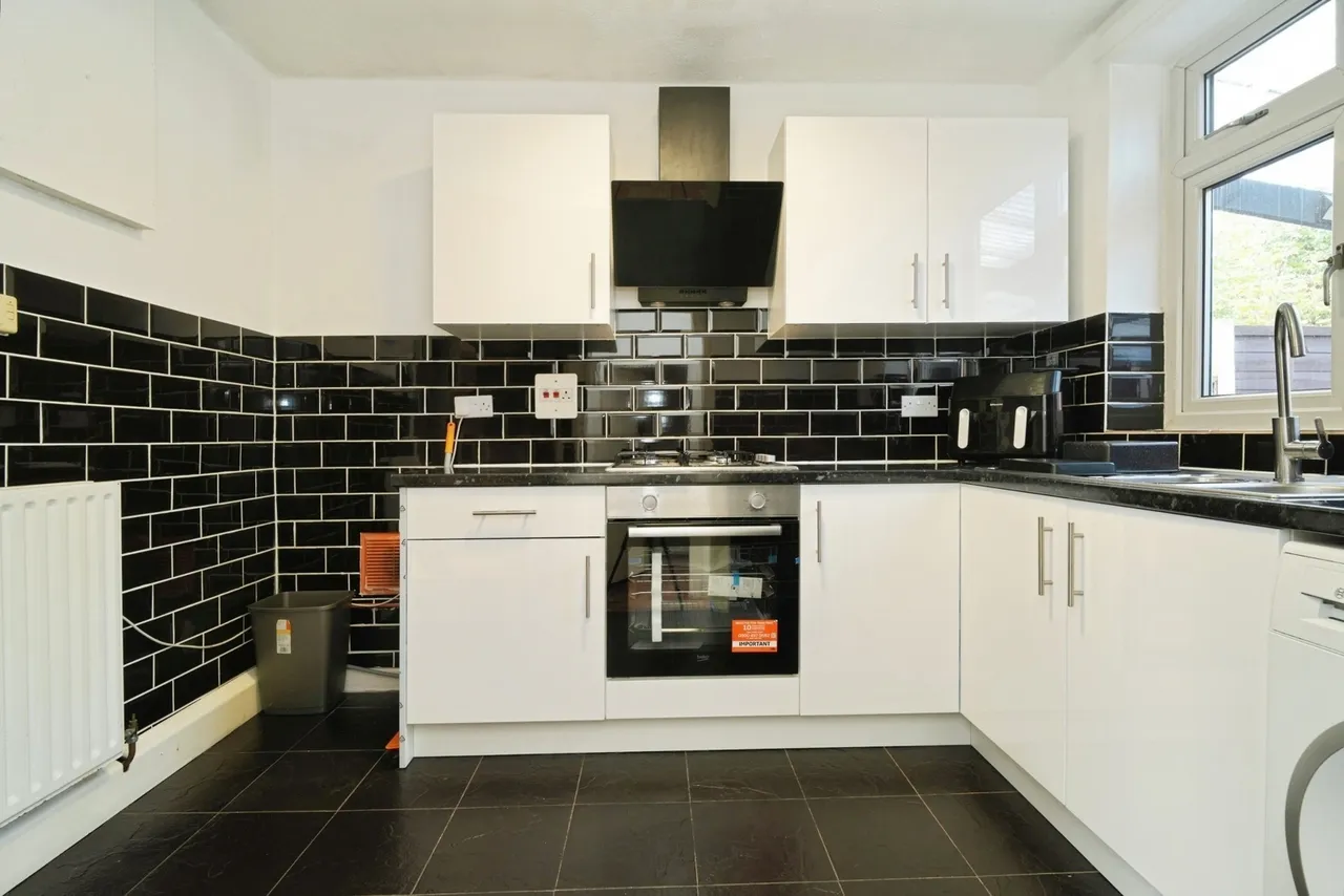 Grasmere Road, M27, photo 4