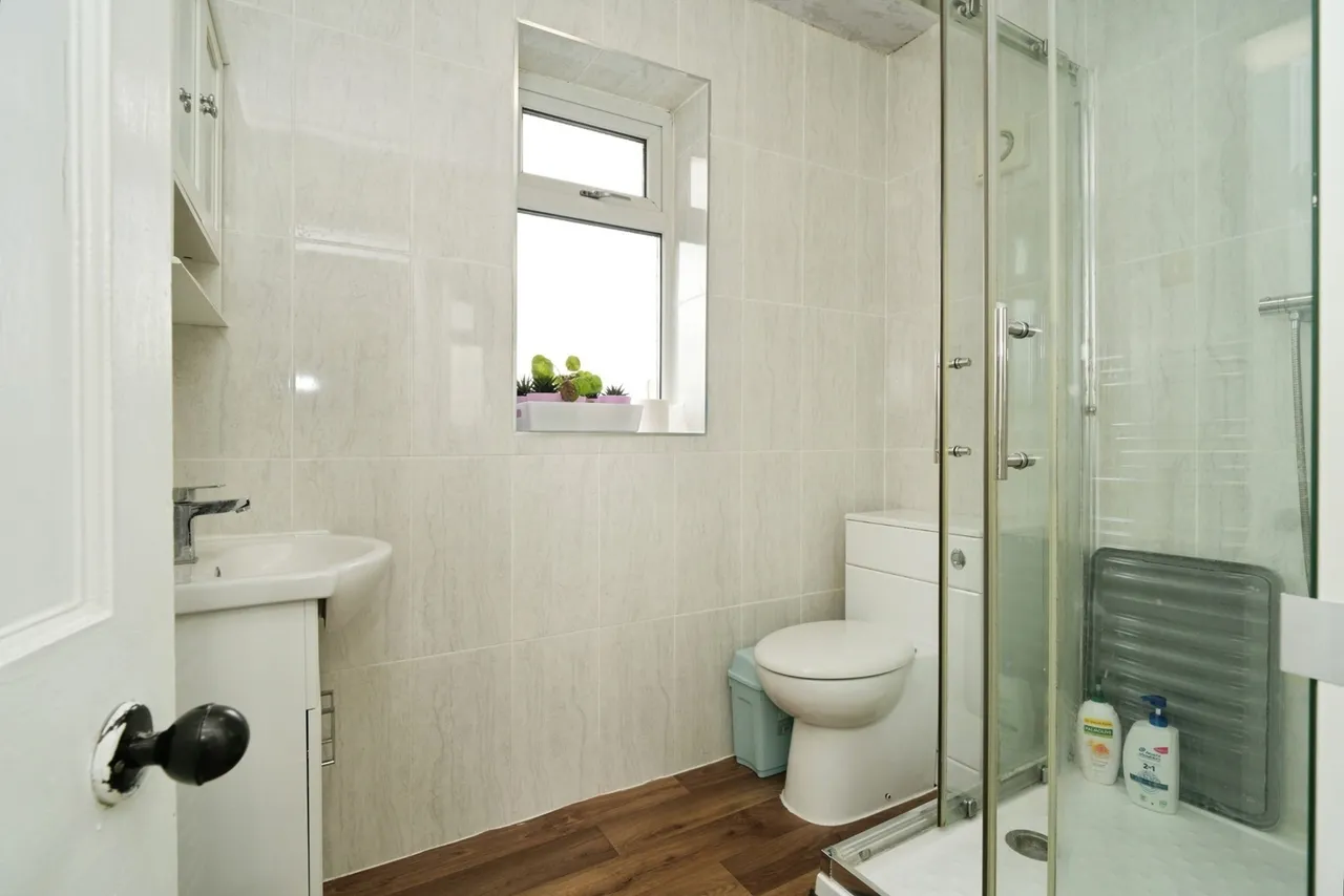 Grasmere Road, M27, photo 12