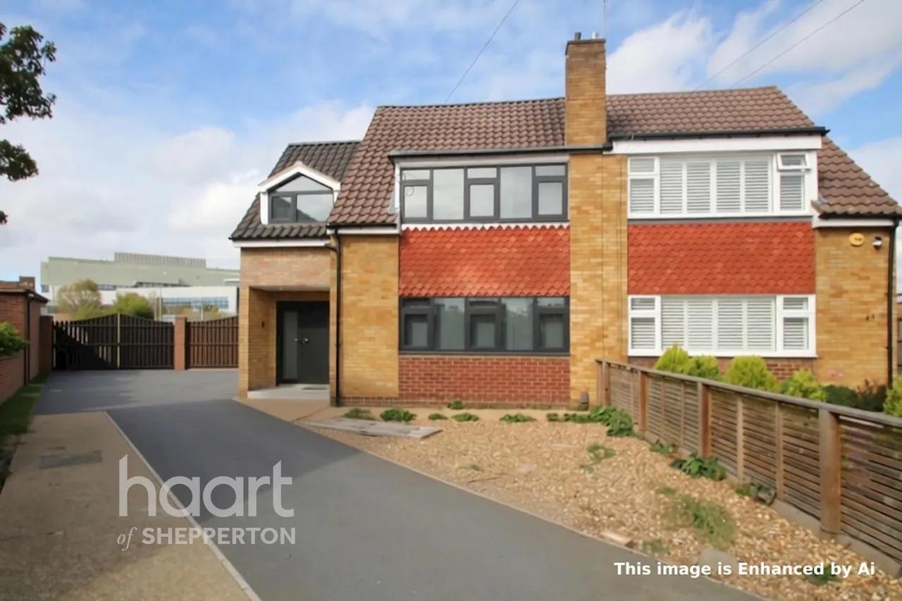 5 bed house for sale, Chaplin Crescent, Sunbury-On-Thames, TW16