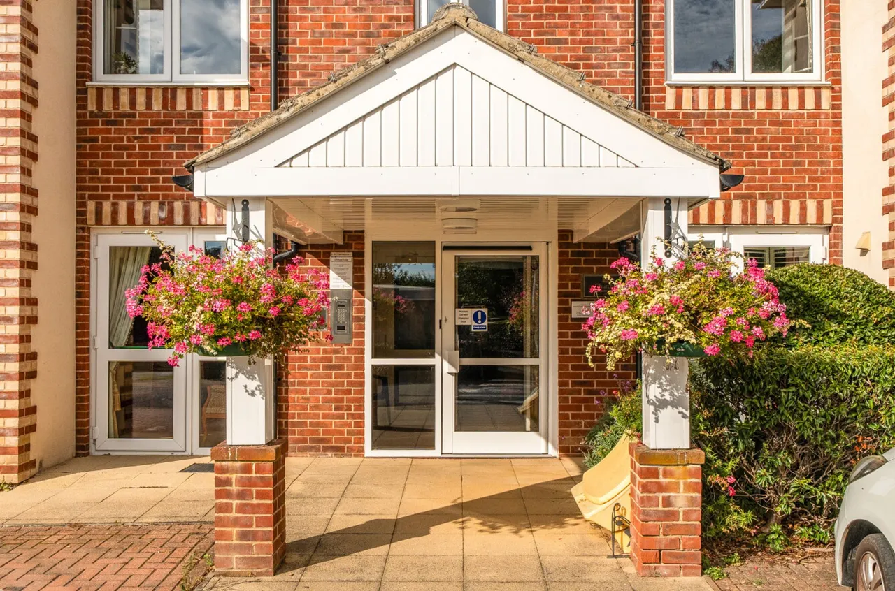 Spitalfield Lane, Chichester, PO19, photo 4