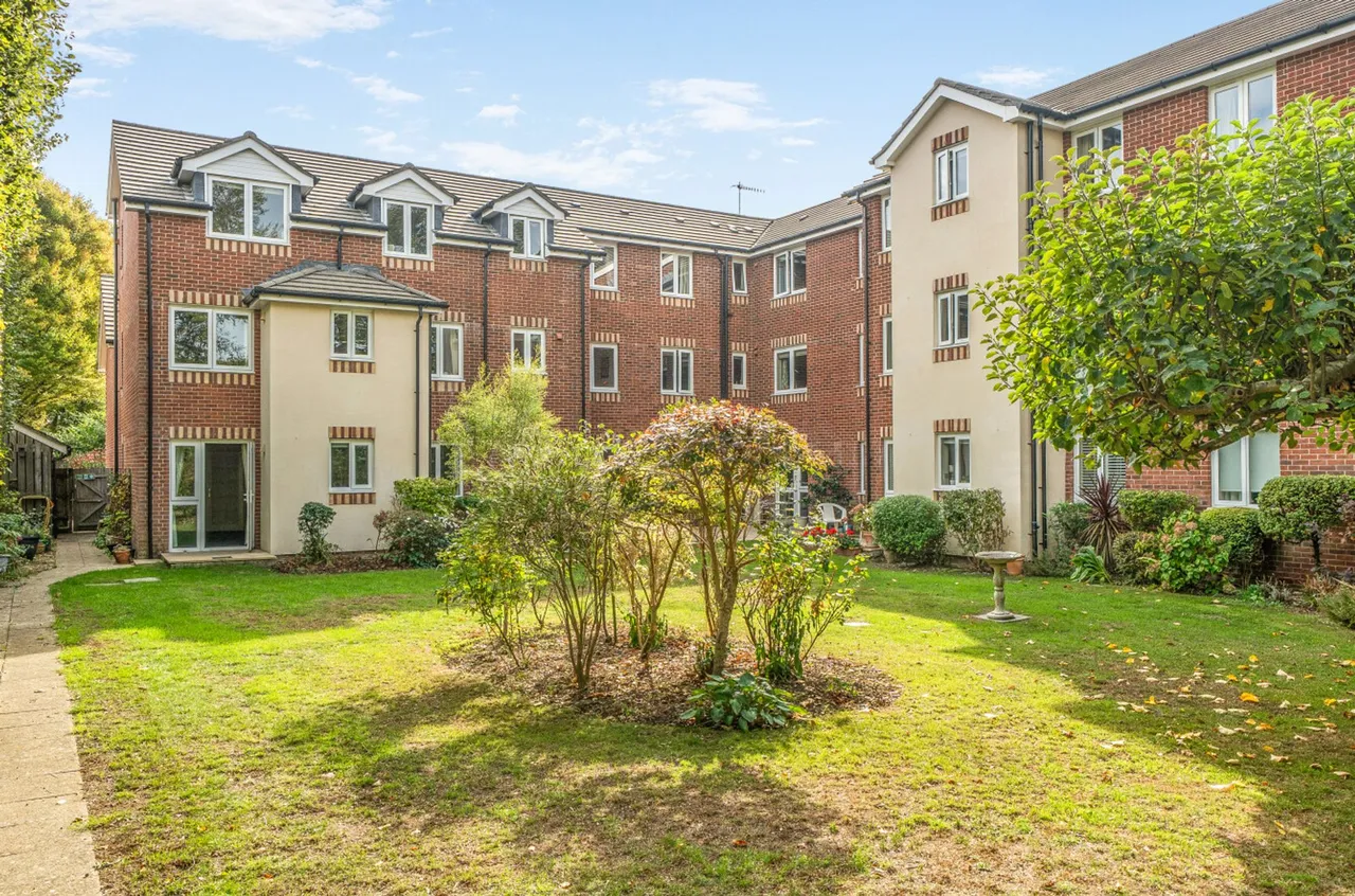 Spitalfield Lane, Chichester, PO19, photo 9