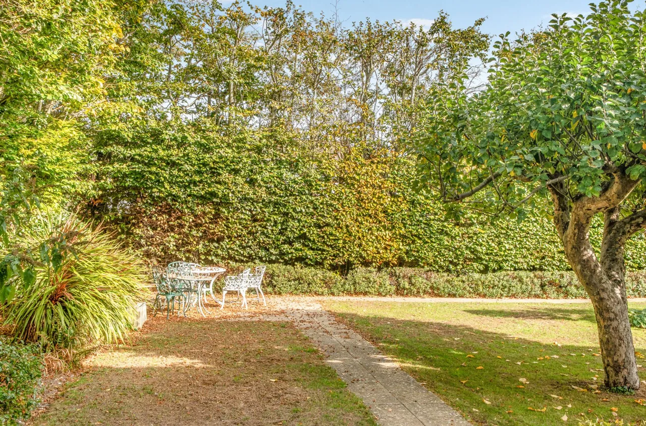 Spitalfield Lane, Chichester, PO19, photo 10