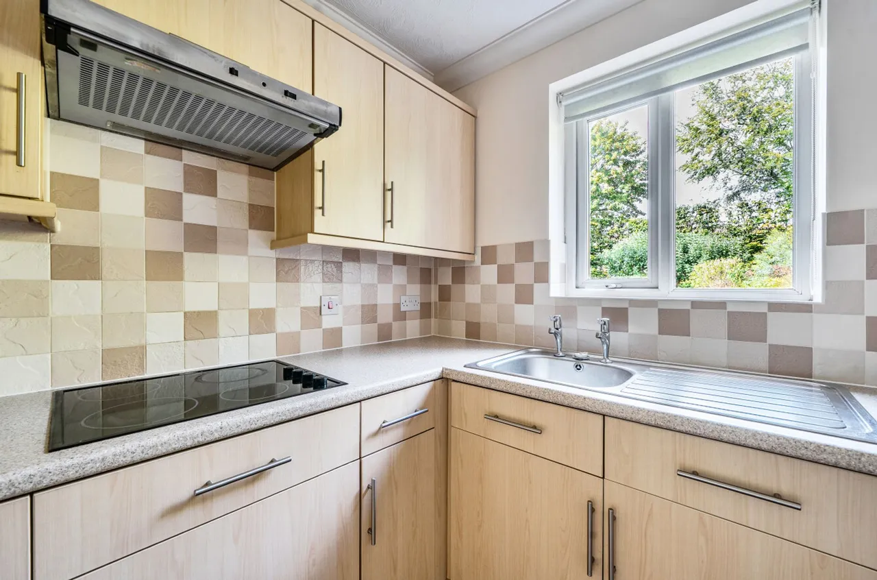 Spitalfield Lane, Chichester, PO19, photo 7