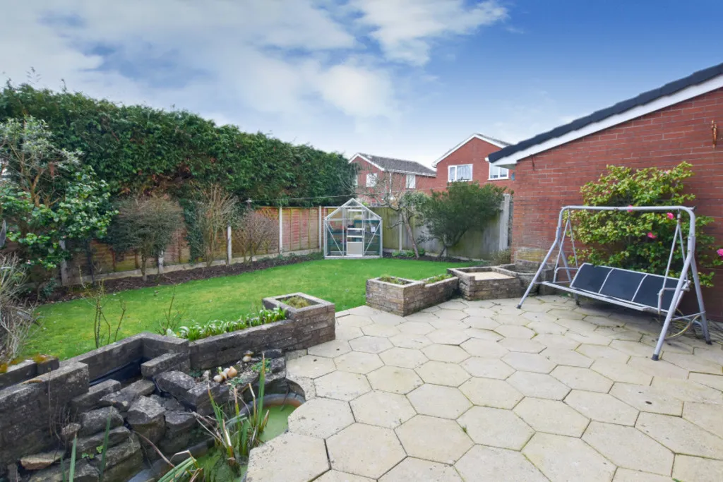 Holly Close, Market Drayton, photo 19