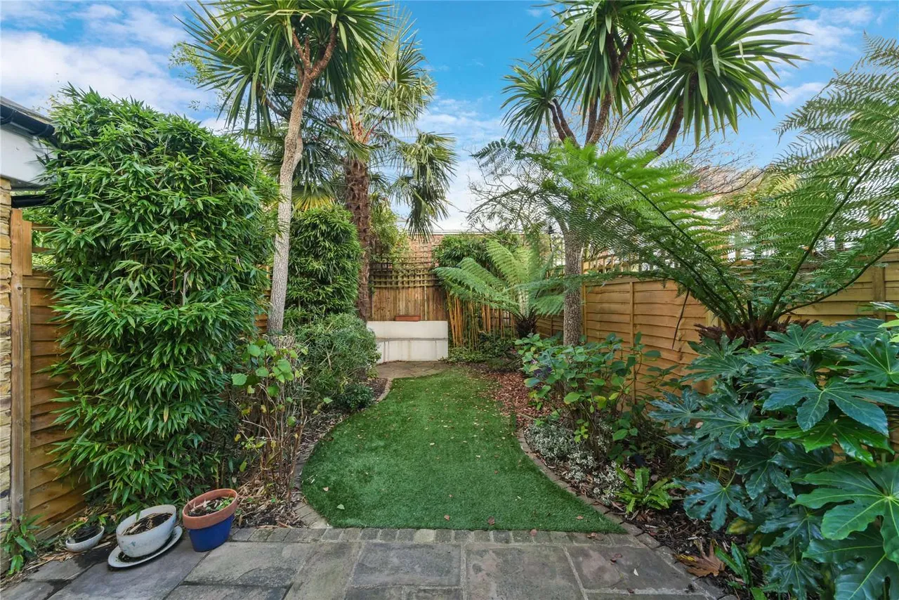 Berber Road, London, SW11, photo 17