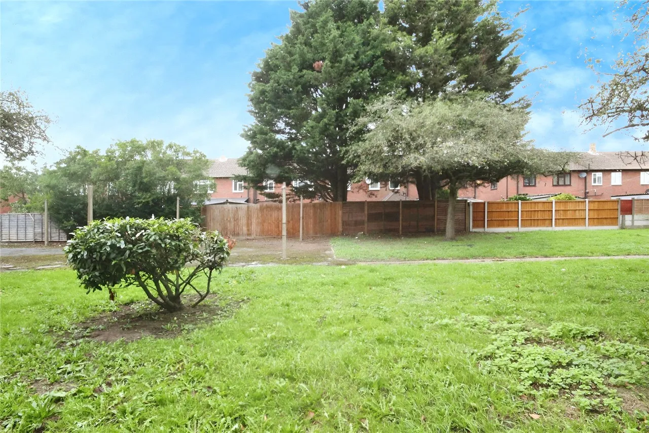 Braintree Road, Dagenham, RM10, photo 7