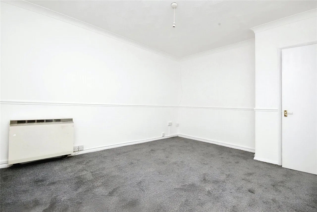 Braintree Road, Dagenham, RM10, photo 4
