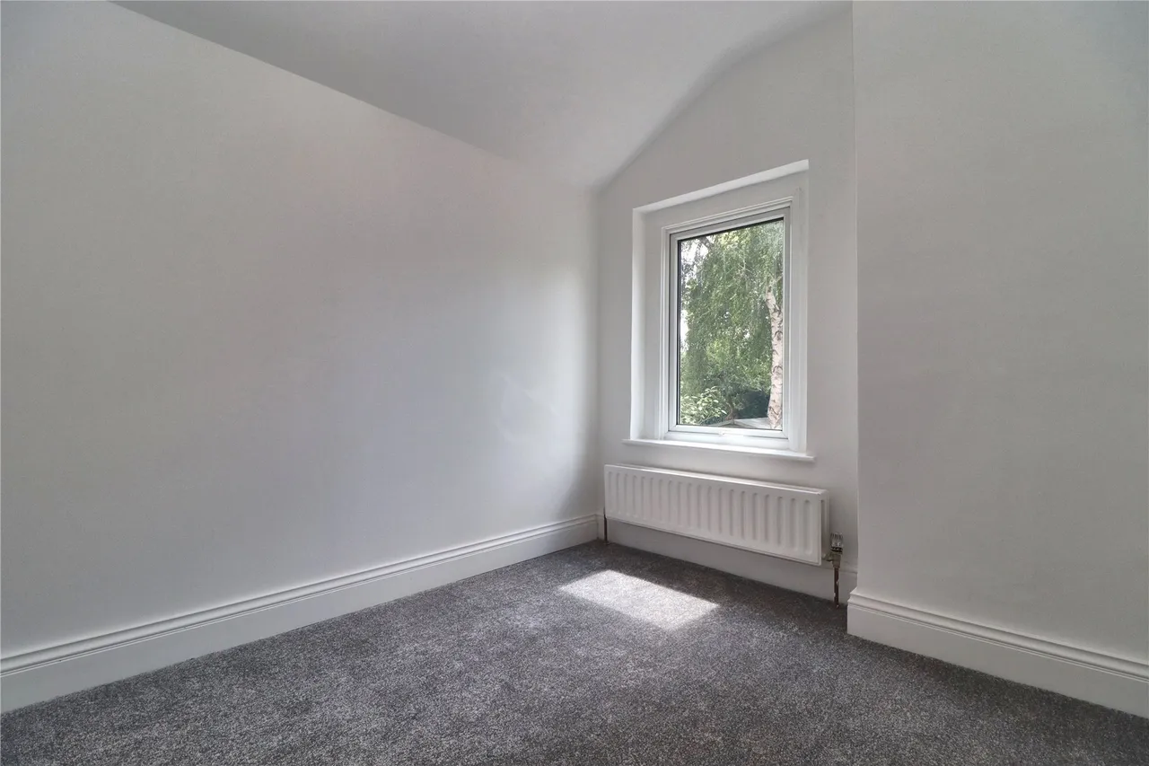 Lavender Road, Woking, GU22, photo 10