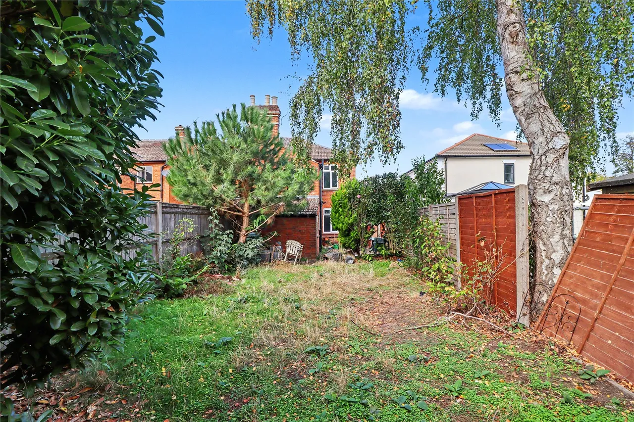 Lavender Road, Woking, GU22, photo 12