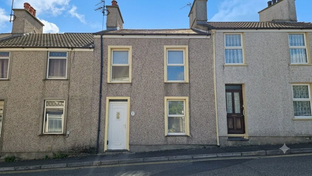 2 bed house for sale, Cambria Street, Holyhead, LL65
