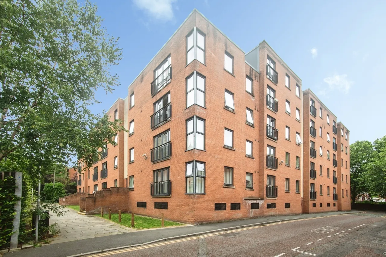 2 bed flat for sale — Melville Street, SALFORD, Lancashire, M3